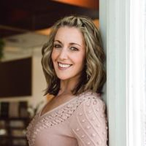 Michelle Weinstein with Dext ad
